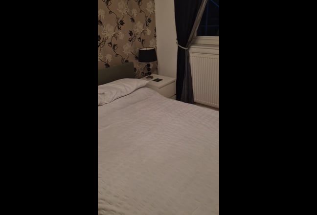 Furnished double room Main Photo