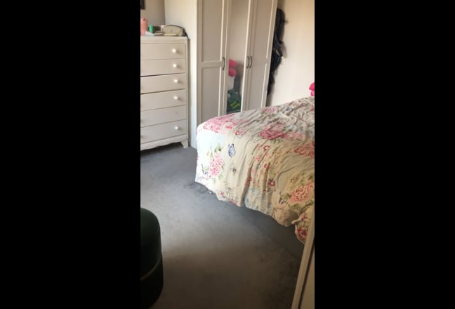 Legends looking for an upgrade of a housemate  Main Photo