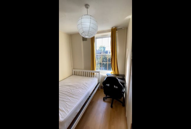 Bright Double Room, furnished Highbury & Islington Main Photo