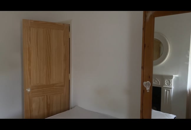 Lovely double room in Parson's Green Main Photo