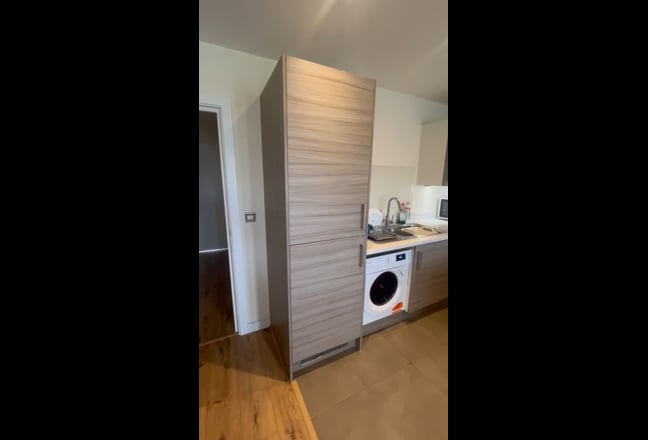 Single Room E14 Close to Canary Wharf Main Photo