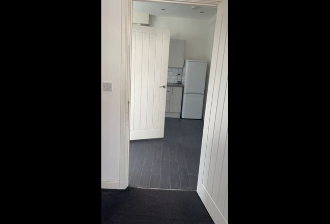 Two Bed Unfurnished Flat for Rent TS1  Main Photo