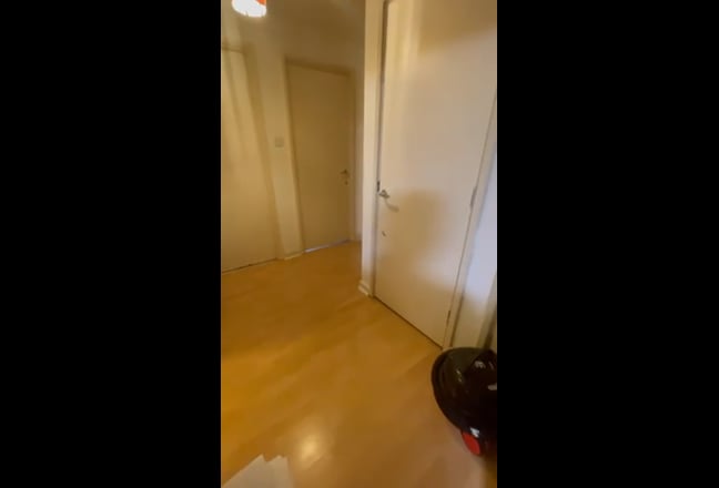 Room in Canary Wharf  Main Photo