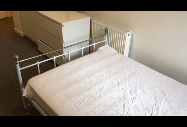 Ensuite Double Room! Very High standard Main Photo