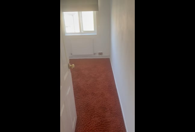 Single Room Available To Rent Main Photo