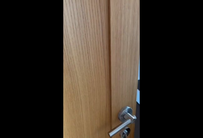 Self contained flat  Main Photo