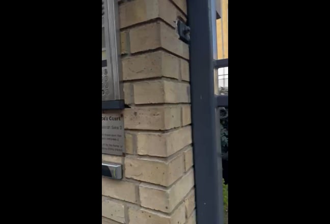 Double room, own bathroom, next to river Main Photo