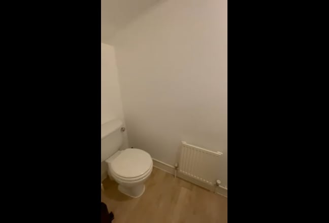 &pound;550/month-Shared Room in Surrey Quays (bills.incl Main Photo