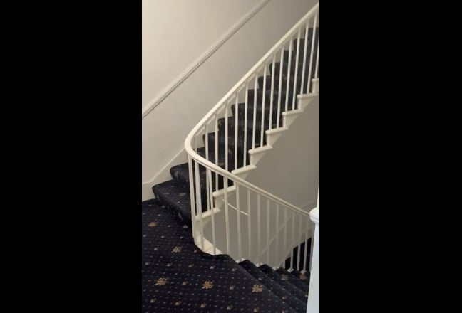 Beautiful En-suite room (balcony) in Marylebone  Main Photo