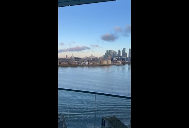 River facing 2 bed Main Photo