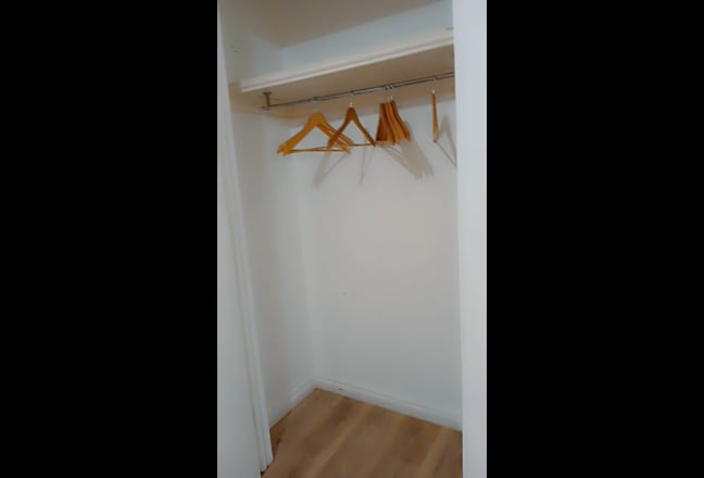 Premium Double En-Suite Room – Bills Included  Main Photo