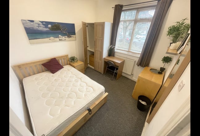 Double Room (Zone 2) all bills inc Main Photo