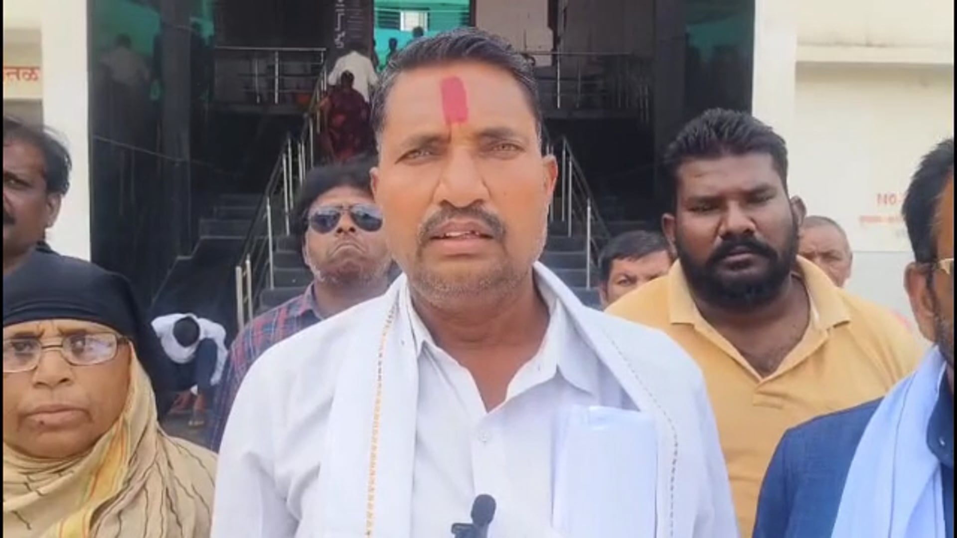 राज्य महिला आयोगाच्या अध्यक्ष पदी राजकीय पक्षाच्या महिलांना जबाबदारी देऊ नये,बहुजन विकास अभियानाची मागणी