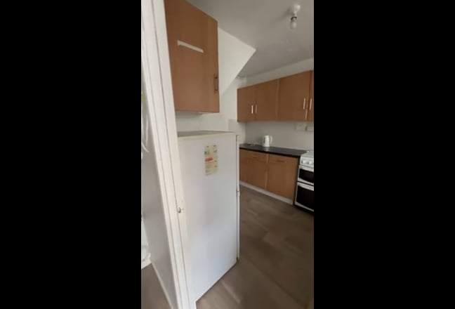 Large 3 Bed Maisonette Main Photo