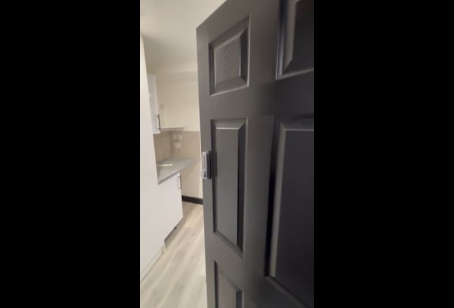 BRAND NEW! Stunning En-Suite Double Room Main Photo