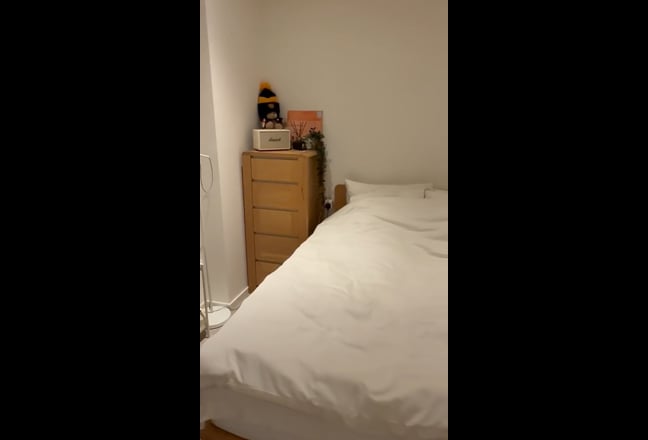 Lovely Spacious En-Suite Double Room Main Photo