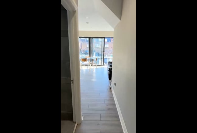 Spacious 3 Bed Flat in Tooting Main Photo