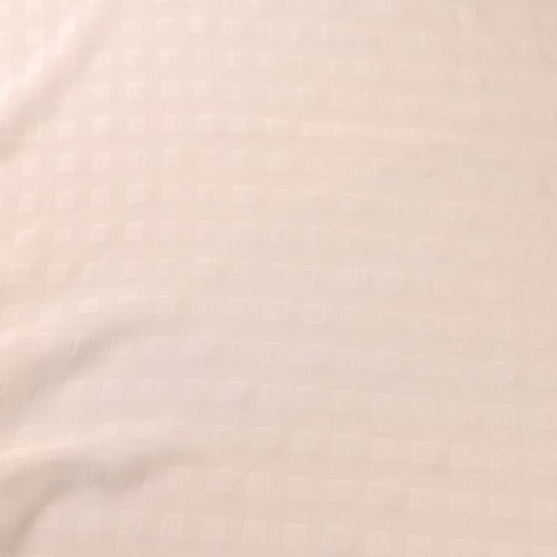 Vidéo: Mousseline jacquard – Carreaux blanc ton sur ton