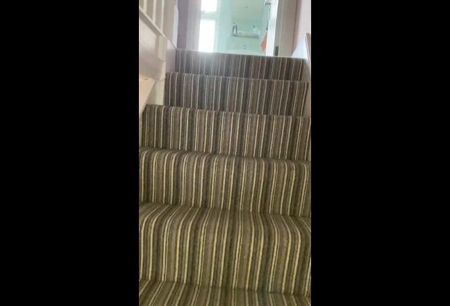 Small cozy double bedroom for one person  Main Photo