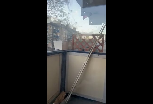 Big double room with private  Balco@ Bethnal Green Main Photo