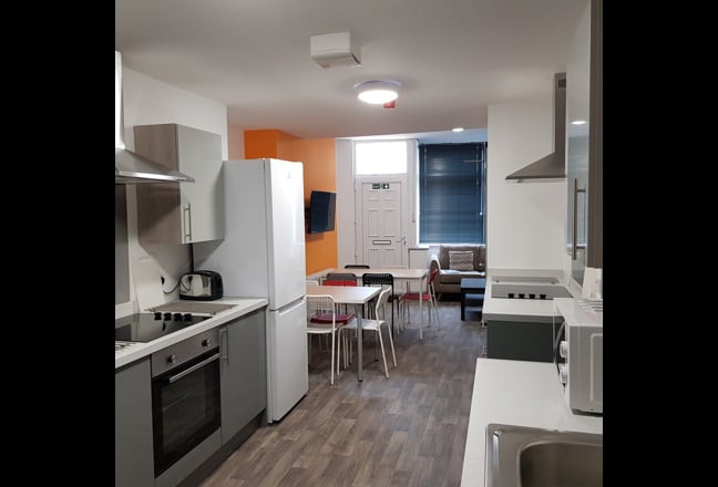 * All EN-SUITE ROOMS * Fully Inclusive Top Quality Main Photo