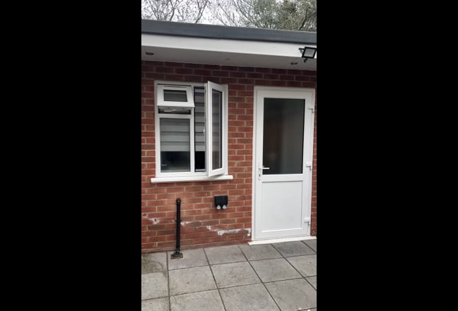 Studio flat  Main Photo