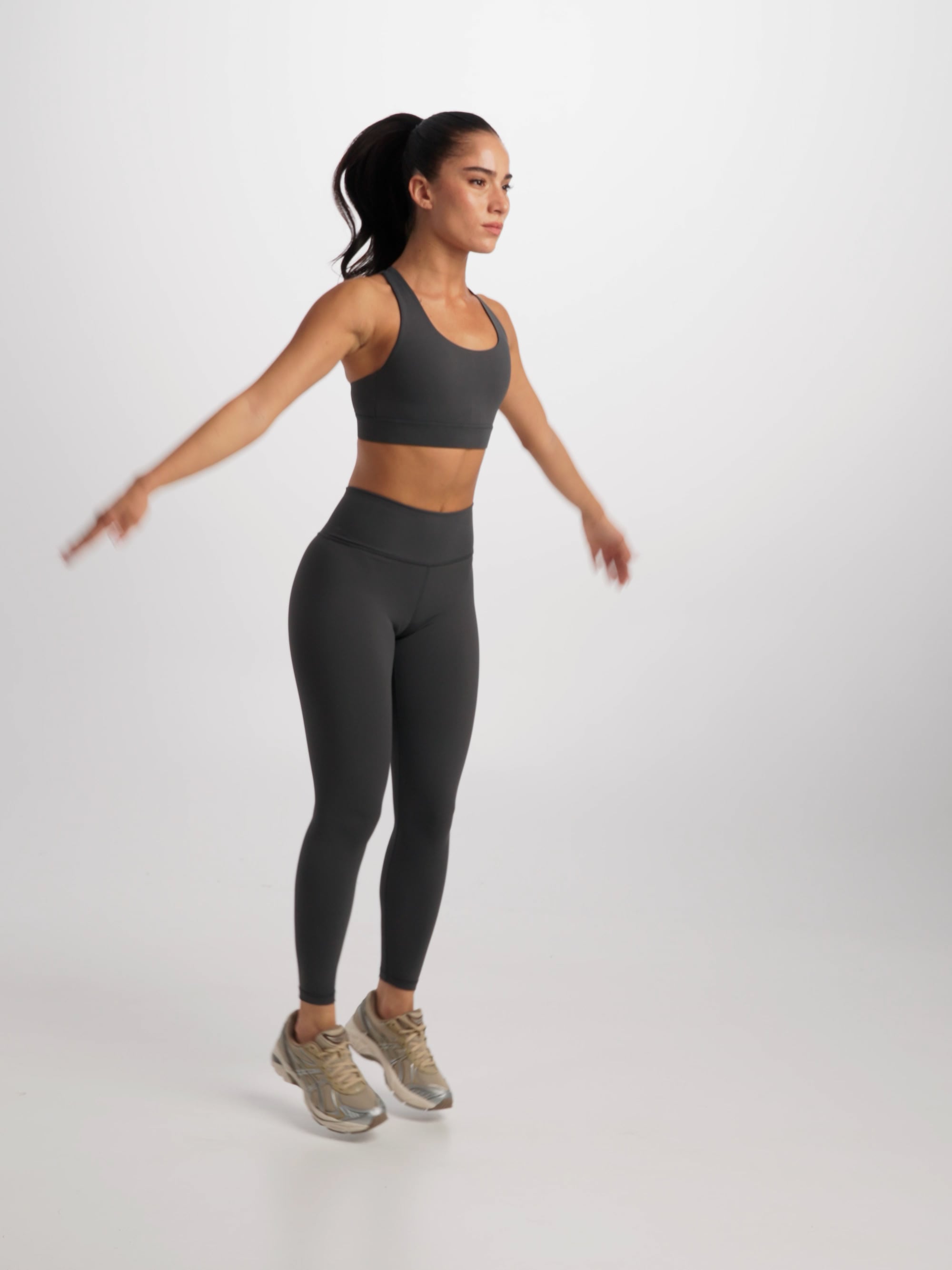 טייץ בגזרה גבוהה באורך ”25 מבד nero