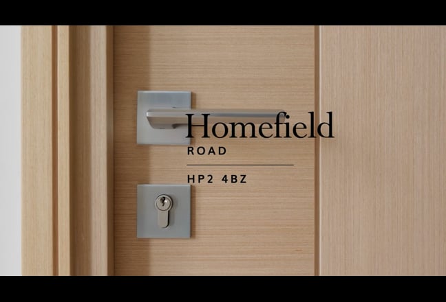 Double Room and desk- brand new furniture.  Main Photo