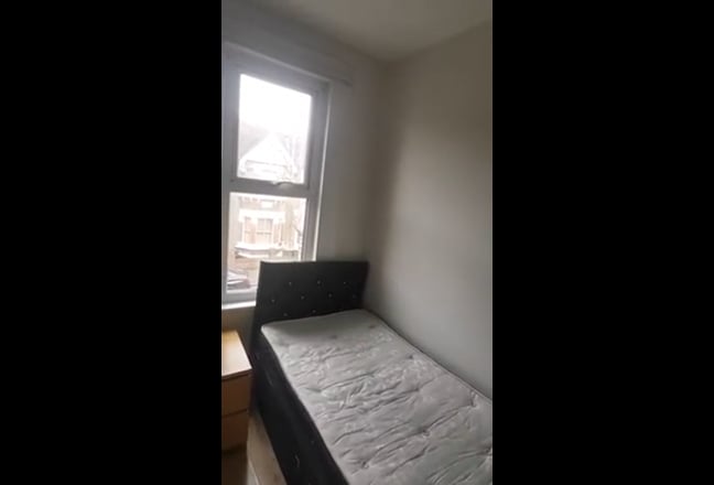 Single and double rooms! New Main Photo