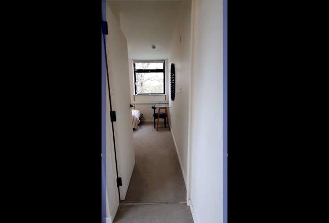 Self-Contained Bedsits – Roehampton (SW15 4EE) Main Photo