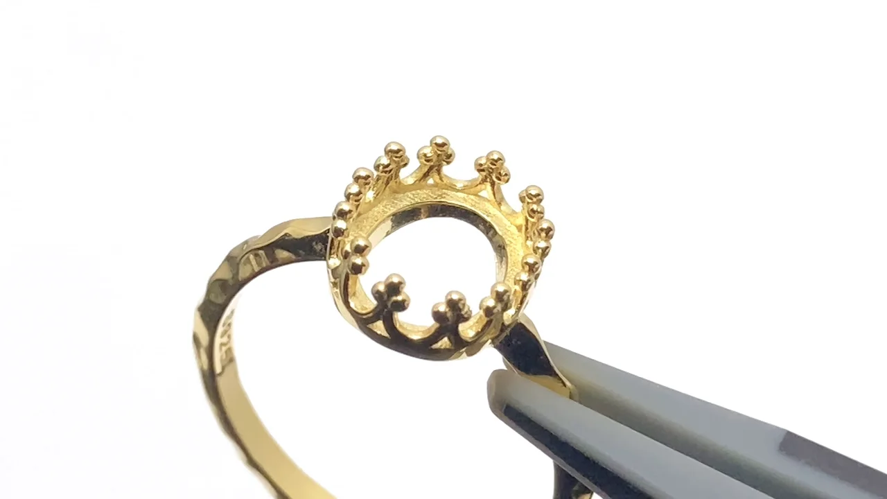シルバー925 クラウン 槌目リング空枠(爪留め)オーバル8.5×6.5mm 18KGP