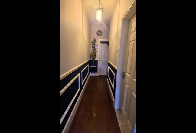 Double En-Suite, quiet home  Main Photo