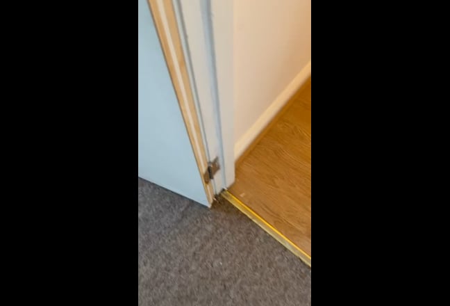 East India stylish spacious double room/M Main Photo