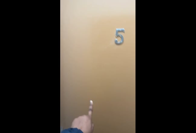 Studio to let - Dickenson Road Main Photo