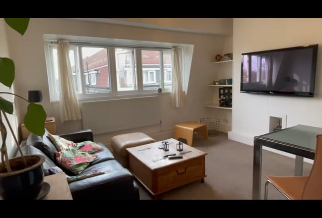 Large double bedroom in Earlsfield, near station  Main Photo