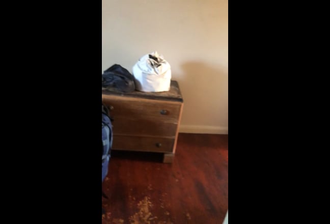 Great home, large ensuite room & a garden! Main Photo