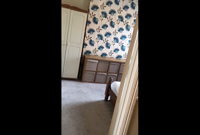 Bright Double room with garden in Acton Main Photo