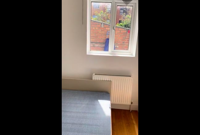 1 bed entire flat 1 min walk from Fulham Broadway Main Photo