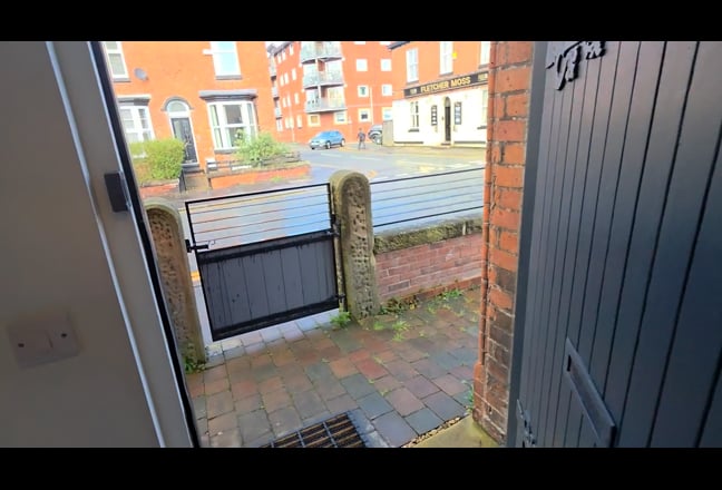 Didsbury – En-Suite – Flexible Monthly Let Main Photo