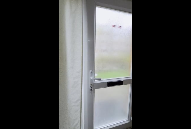 Good sized double room available from 25th of Mar Main Photo