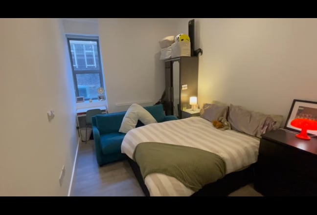 Spacious double in Islington - couples welcome Main Photo