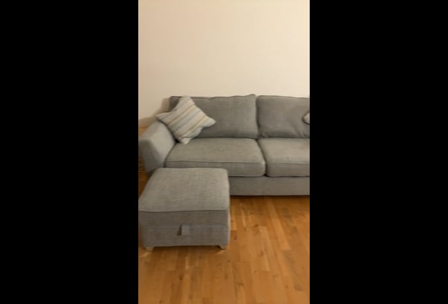 Looking for a flatmate in the west end! Main Photo