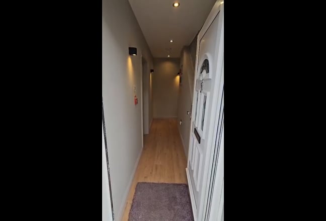 Stylish Room with Ensuite in Chatham - 161P Main Photo