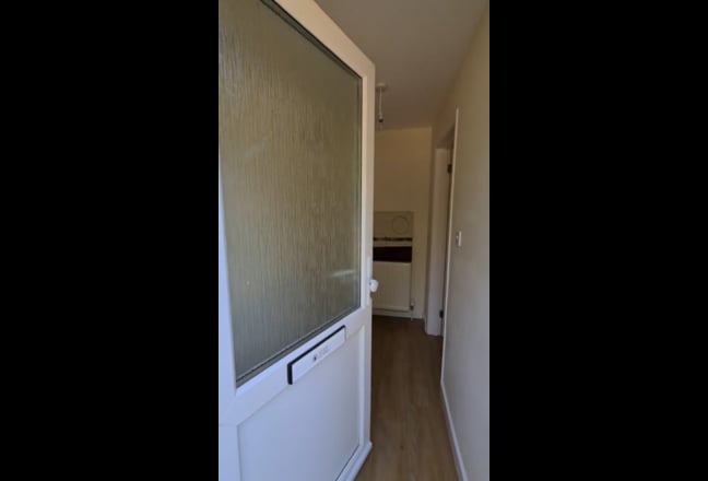 Spacious 4-Bedroom, 2-Bath Student Property -26-27 Main Photo