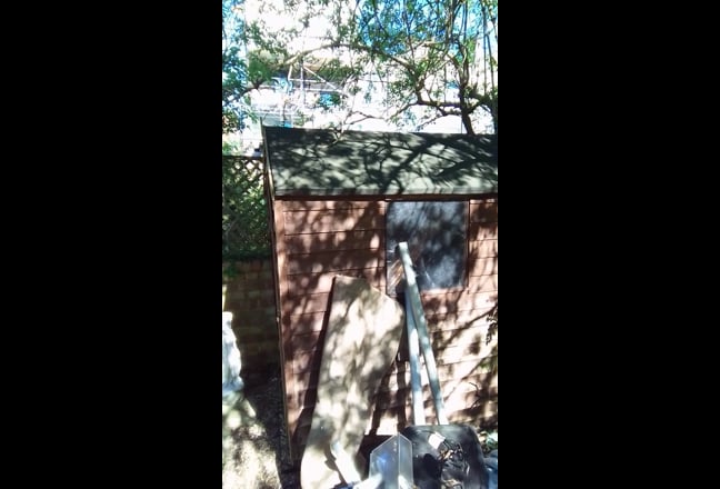 2 large dbles 1 person in each. Lovely house/area Main Photo