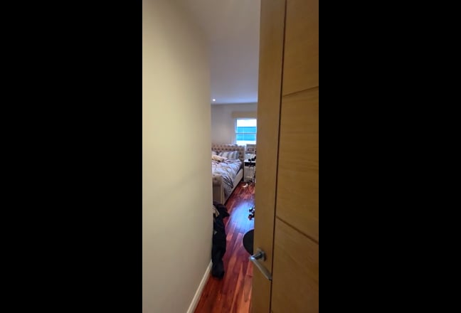 Double Room with Private Bathroom in Vauxhall/Oval Main Photo