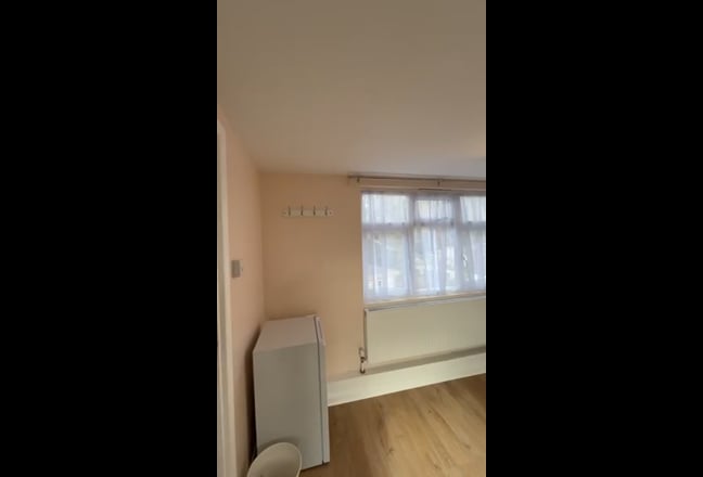 ☀️Stunning en-suite  Loft Room! 🫶🏻 Main Photo