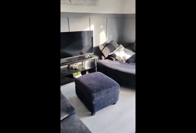 Video 1: Open Plan Living Room & Kitchen