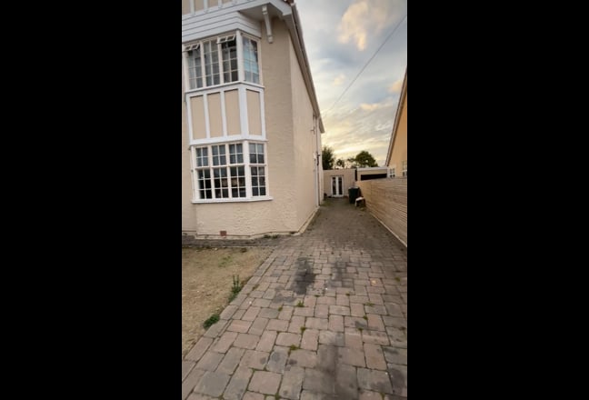 1 double bedroom in shared house Weston Super Mare Main Photo