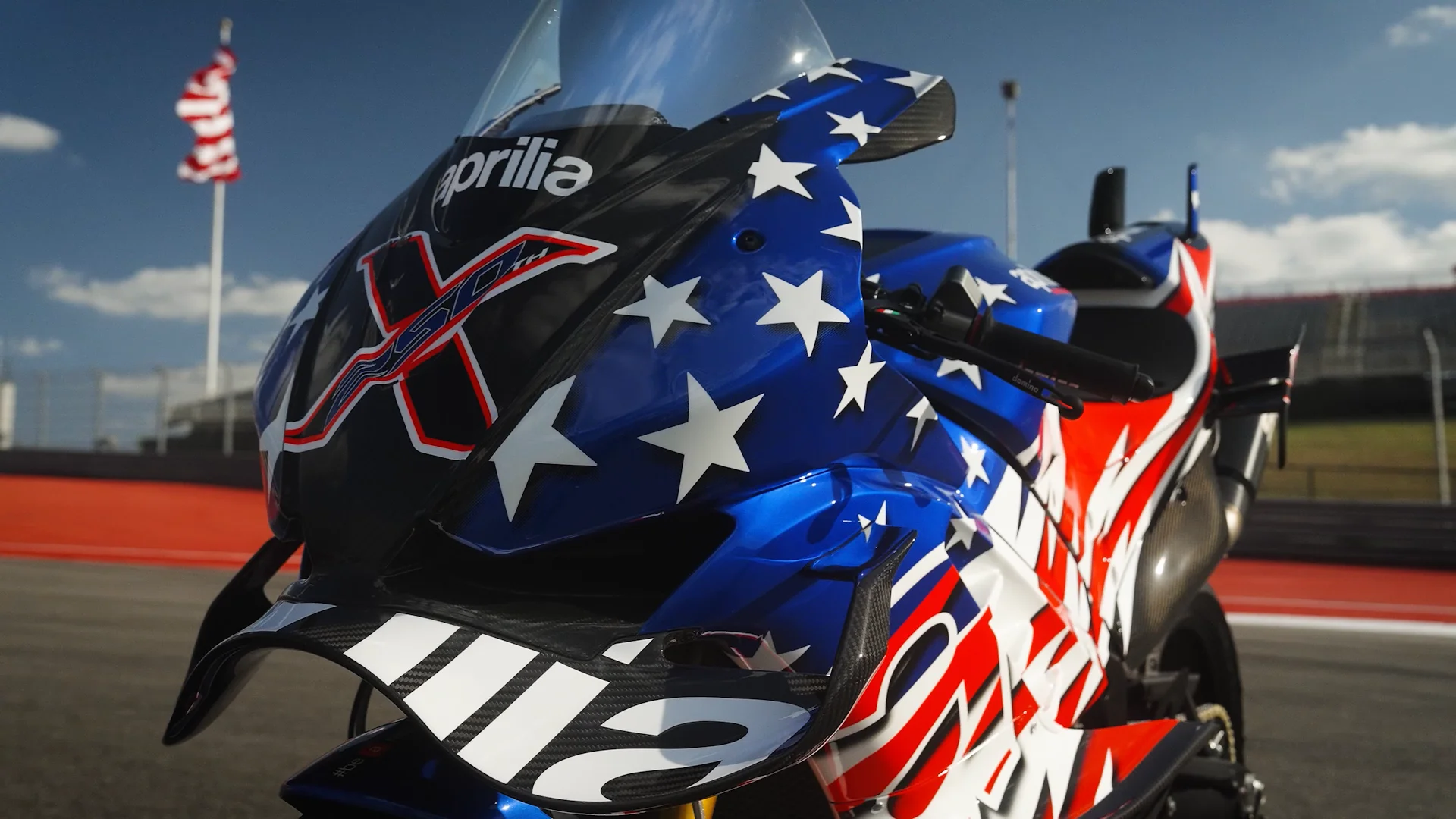 APRILIA RACING PRESENTS THE APRILIA X 250TH | Aprilia EN